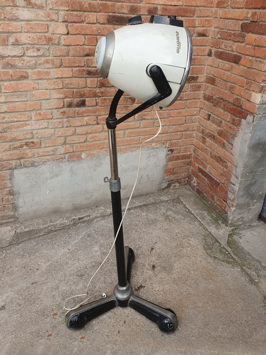 pie + secador incompleto peluqueria alt reg 130-175x60 1u